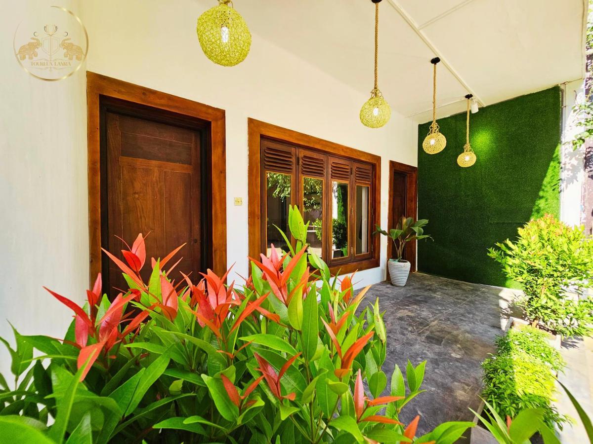 Galle Face Terrace By Tourlux Hostel
